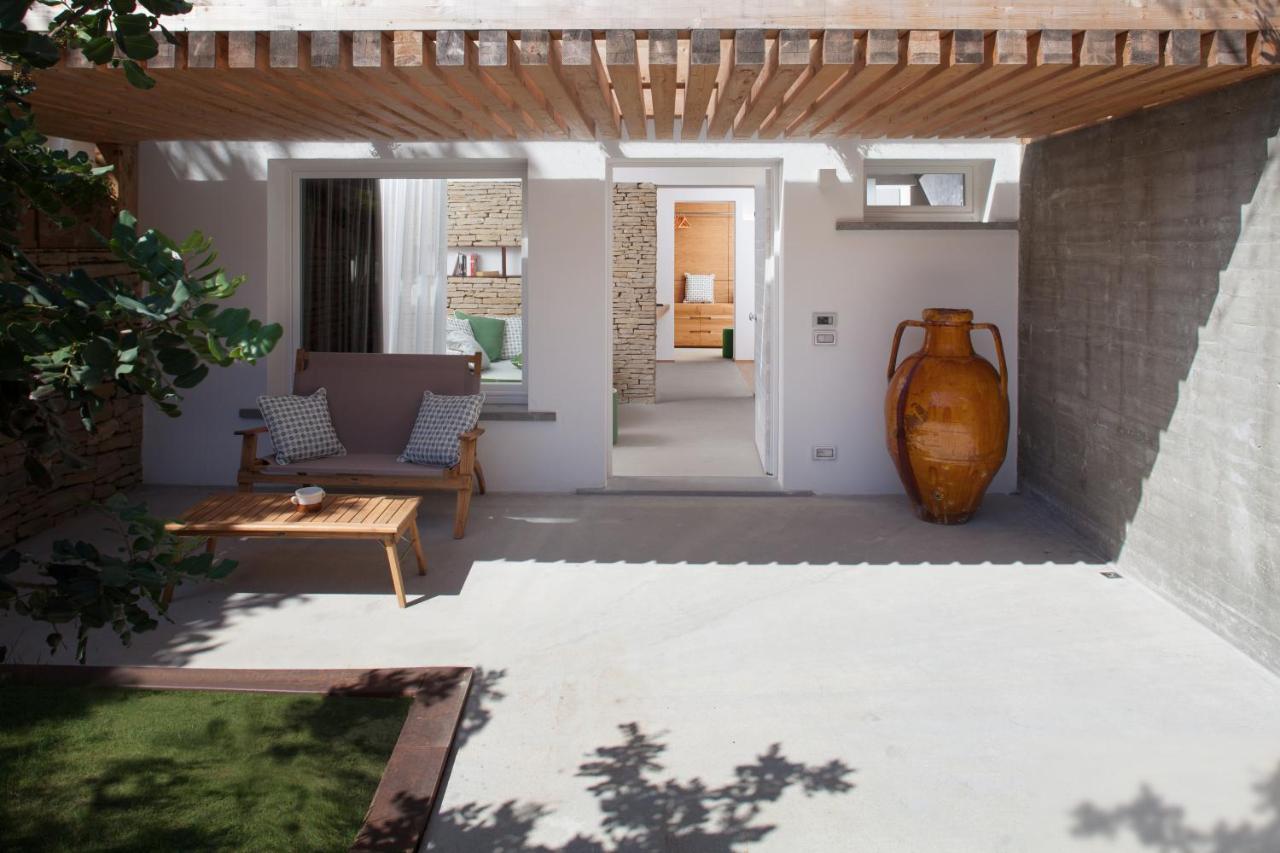 Praia Art Resort - Small Luxury Hotels Of The World (Adults Only) Le Castella  Exterior photo
