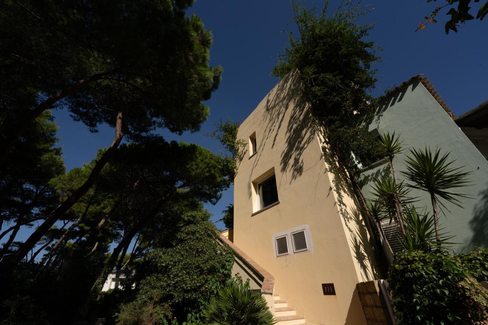 Praia Art Resort - Small Luxury Hotels Of The World (Adults Only) Le Castella  Exterior photo
