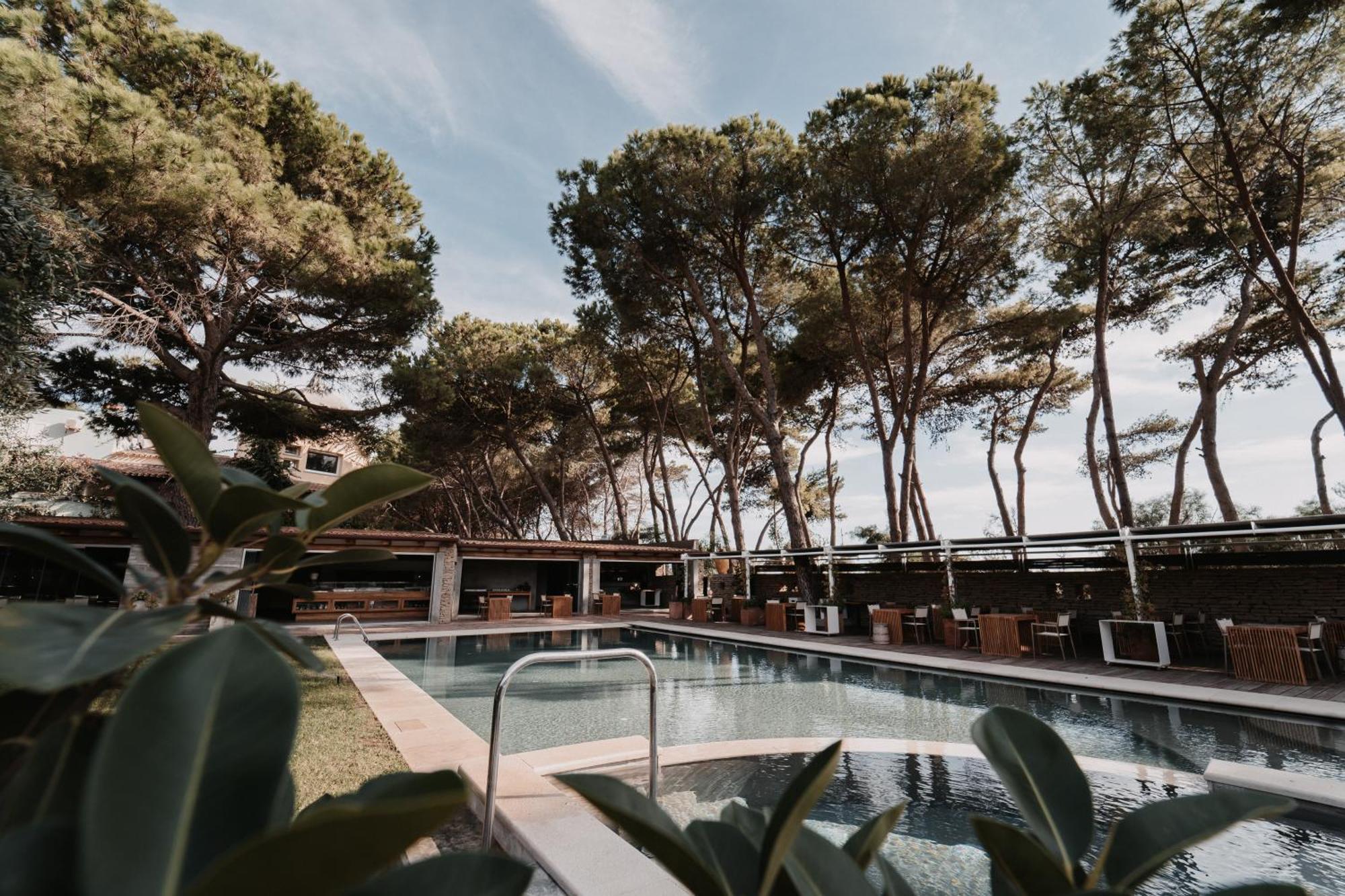 Praia Art Resort - Small Luxury Hotels Of The World (Adults Only) Le Castella  Exterior photo