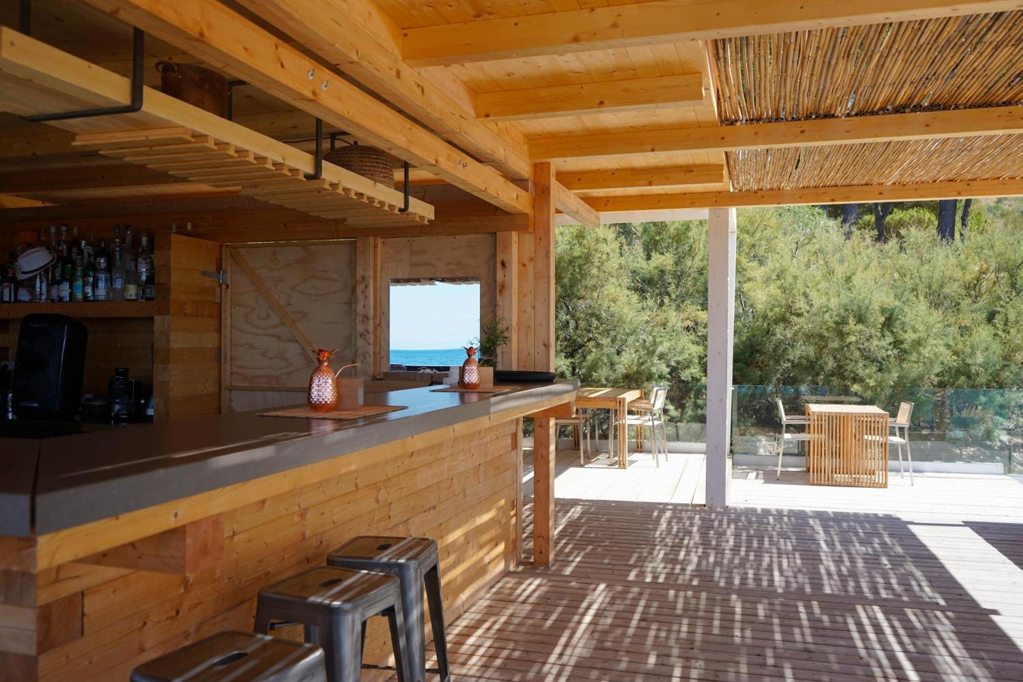 Praia Art Resort - Small Luxury Hotels Of The World (Adults Only) Le Castella  Exterior photo